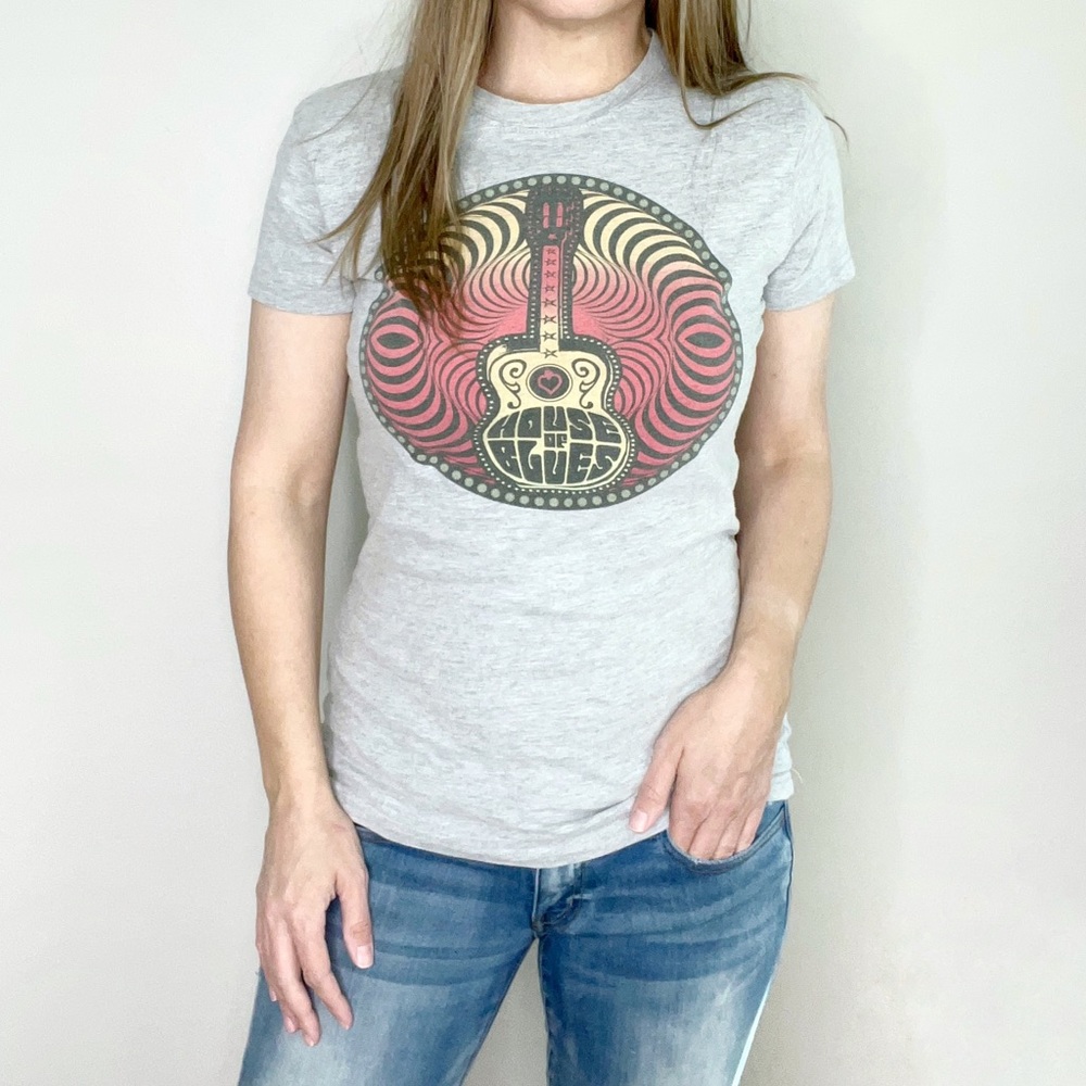 HOUSE OF BLUES Gray Guitar Graphic Print Tee size Medium
